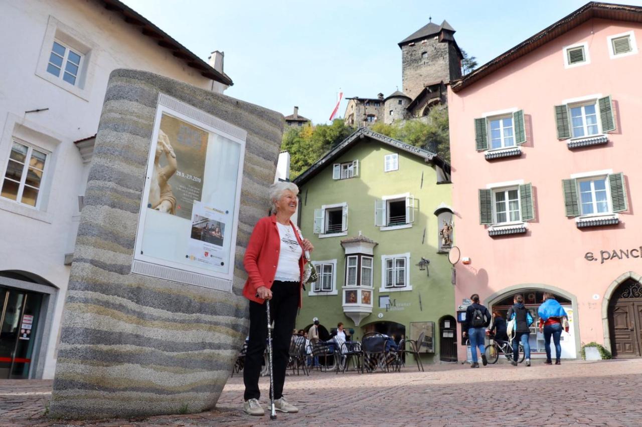 Zweizimmer-Wohnung Mit Schlossblick كيوزا المظهر الخارجي الصورة